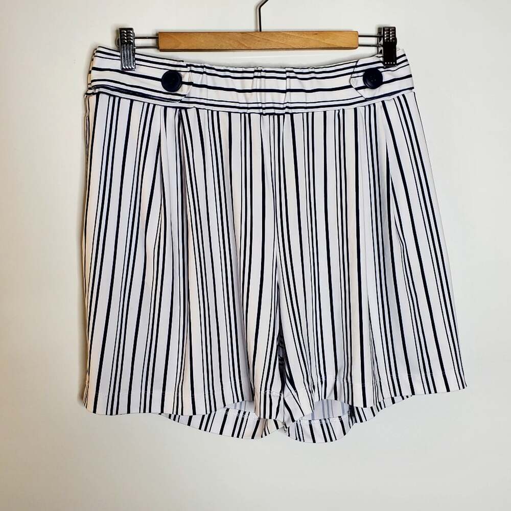 Robert Louis white with blue stripe casual high waisted nautical shorts Size XL